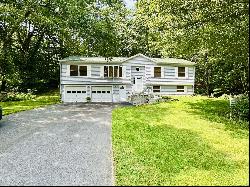 224 Old Norwich Road, Waterford CT 06375