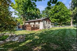 13304 River Bluff Ct, Prospect KY 40059