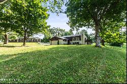 13304 River Bluff Ct, Prospect KY 40059