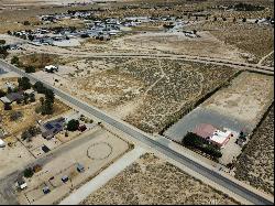 10325 Highland Avenue, Lucerne Valley CA 92356