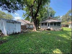 914 S 3rd St, Arkansas City KS 67005