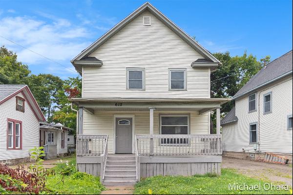 612 W Lapeer Street, Lansing MI 48933