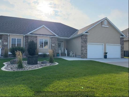 415 Rosewood Circle, Grand Island NE 68803