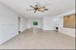 6419 Hitchin Post Way, Delray Beach FL 33484