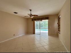 7108 SE Twin Oaks Circle, Stuart FL 34997