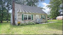 565 N Maple Street, Mercer Boro - Mer PA 16137