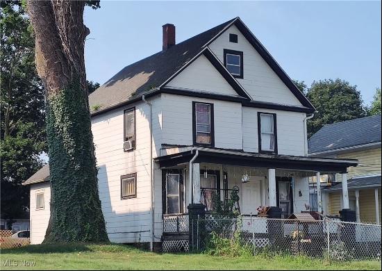 404 W 54th Street, Ashtabula OH 44004