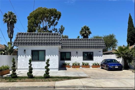 432 Hamilton Street, Costa Mesa CA 92627