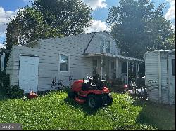 2701 Waltonville Road, Hummelstown PA 17036