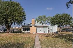 1872 S Concho Dr, San Angelo TX 76904