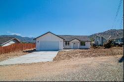 21104 Brentwood Drive, Tehachapi CA 93561