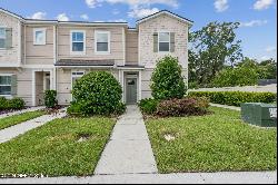 244 Annies Place, Jacksonville FL 32218