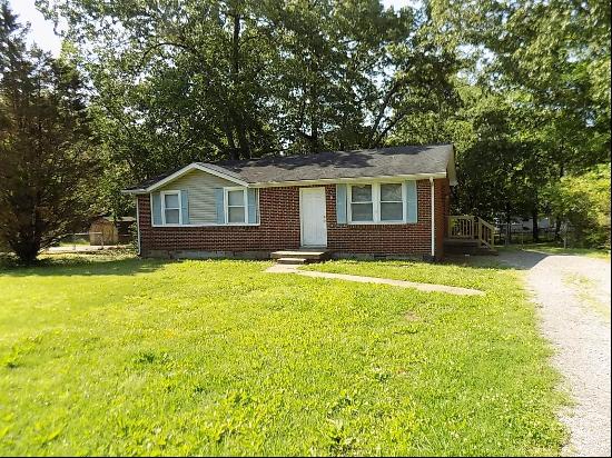 522 Appleton Dr, Clarksville TN 37042