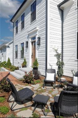 28 Castle Street, East Greenwich RI 02818