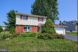 3183 Greenridge Drive, Lancaster PA 17601