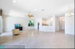 695 Nandina Dr, Weston FL 33327