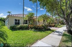 695 Nandina Dr, Weston FL 33327