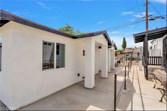 407 S B Street, Perris CA 92570