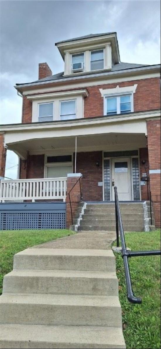 2261 Tilbury Ave Unit 2, Squirrel Hill PA 15217