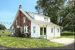 2280 Delta Road, Brogue PA 17309