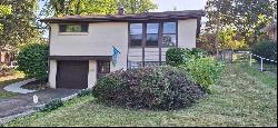 203 Garden City Dr, Monroeville PA 15146