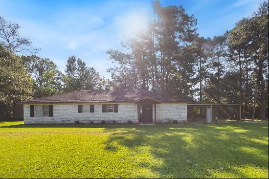 5417 Lakewood Dr, Kountze TX 77625