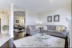 595 Warhol Way, Mississauga ON L5W1sqm