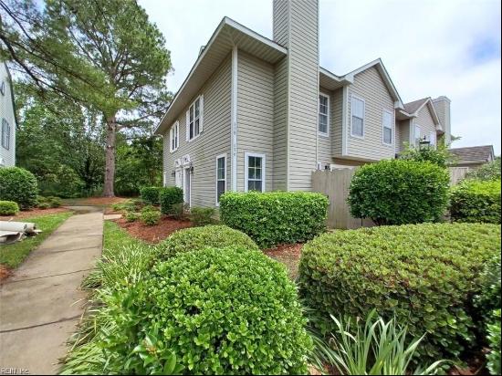 136 Castilian Drive, Virginia Beach VA 23462