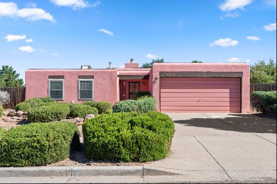 2777 La Silla Dorada, Santa Fe NM 87505