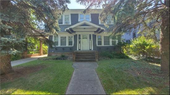 1901 Parkway Drive, Cleveland Heights OH 44118