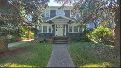 1901 Parkway Drive, Cleveland Heights OH 44118