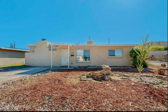 2700 Kentucky Street NE, Albuquerque NM 87110