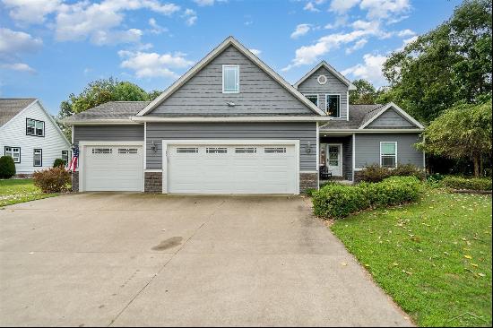 9863 Crystal Lane, Freeland MI 48623