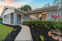 3826 Oak Trail, San Antonio TX 78228