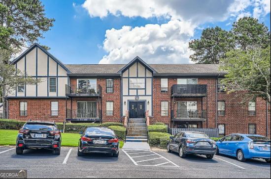 6851 Roswell Road #O-33, Sandy Springs GA 30328