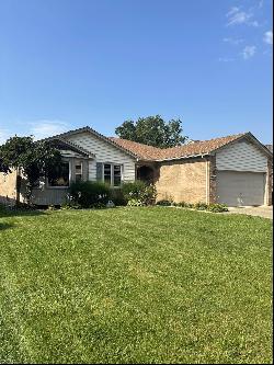 18521 Cranbrook Drive, Clinton Township MI 48038