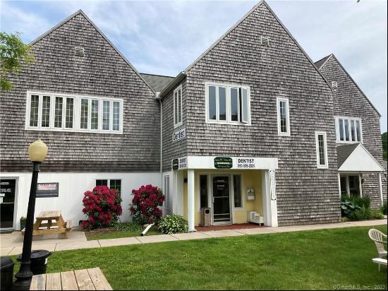 391 Norwich Westerly Road #2H, North Stonington CT 06359