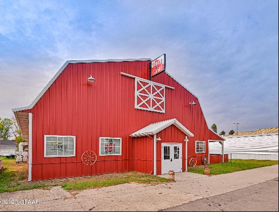 307 Broadway, Buxton ND 58218