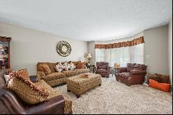 14223 E Cascades Ct, Wichita KS 67230