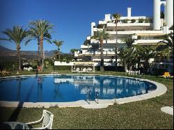 Stylish ground-floor apartment in Las Lomas del Marbella Club, o, Marbella 29602