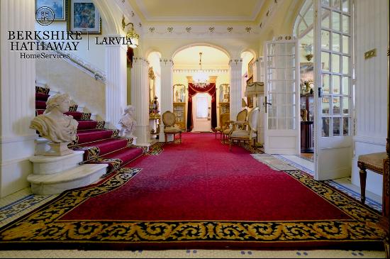 LUXURY HOUSE FOR SALE IN BONANOVA, BARCELONA, Barcelona 08022