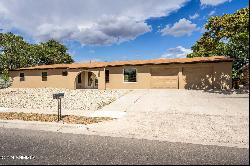 2726 Topley Avenue, Las Cruces NM 88005