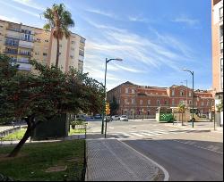 Magnificent commercial premises in a sought- after location on c, Málaga 29001