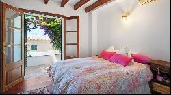 Villa with swimming pool, garden and sea views for sale in La Bo, Palma de Mallorca 07015