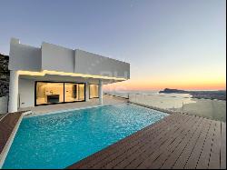 Magnificent Villa with Panoramic Sea and Mountain Views in Altea, Altea 03590