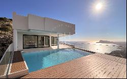 Magnificent Villa with Panoramic Sea and Mountain Views in Altea, Altea 03590