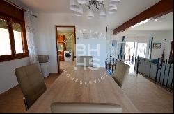 Villa close to town with wonderful sea views, Dénia 03700