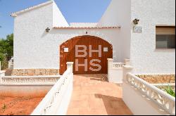 Villa close to town with wonderful sea views, Denia 03700