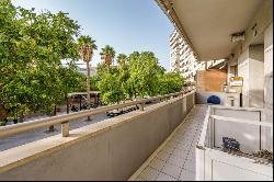 Spacious flat with great renovation potential in El Perchel, Málaga 29002