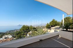 Charming Villa for Sale in Altea Hills, Altea 03590